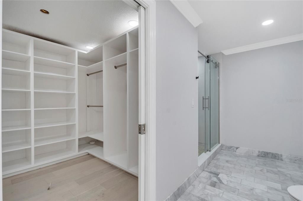 For Sale: $975,000 (4 beds, 4 baths, 2636 Square Feet)