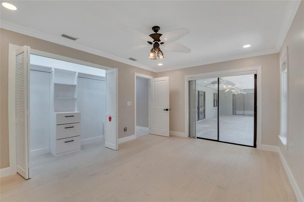 For Sale: $975,000 (4 beds, 4 baths, 2636 Square Feet)