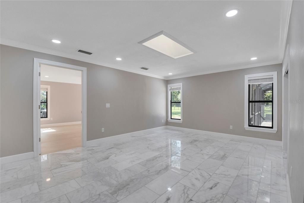 For Sale: $975,000 (4 beds, 4 baths, 2636 Square Feet)