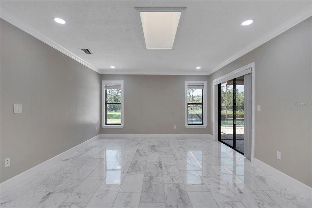 For Sale: $975,000 (4 beds, 4 baths, 2636 Square Feet)