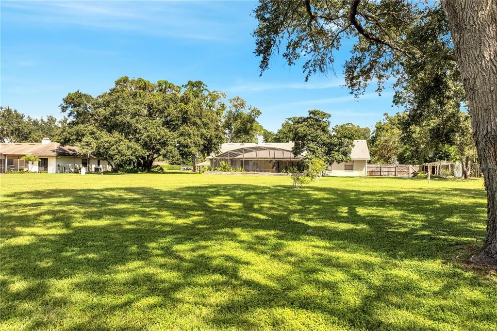 For Sale: $975,000 (4 beds, 4 baths, 2636 Square Feet)