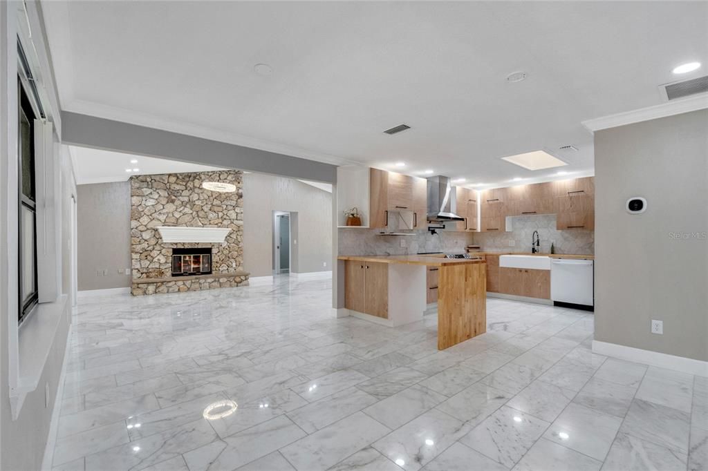 For Sale: $975,000 (4 beds, 4 baths, 2636 Square Feet)