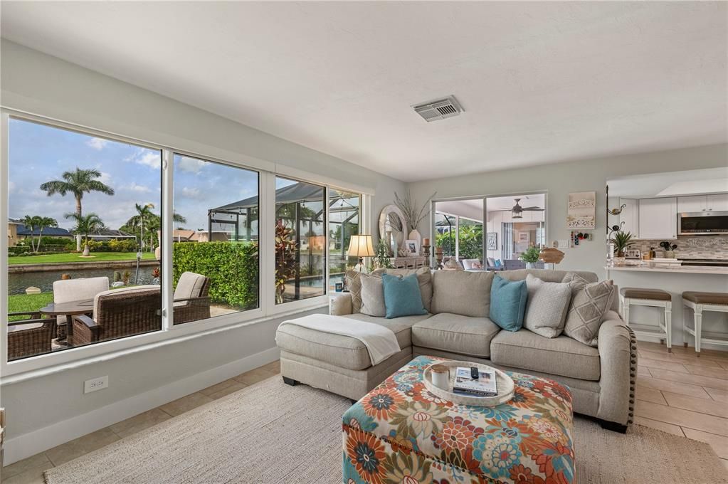 For Sale: $649,000 (2 beds, 2 baths, 1743 Square Feet)