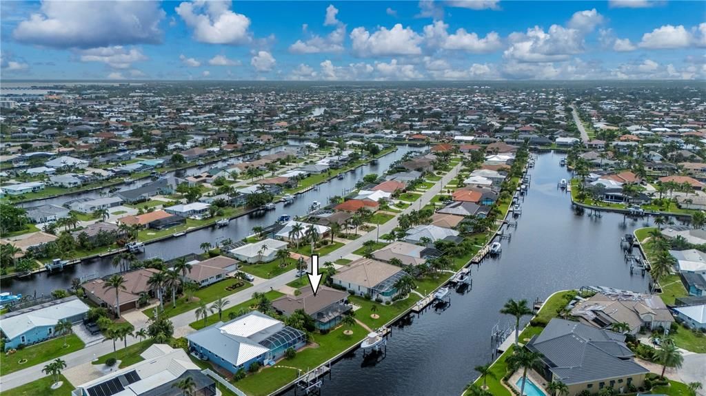 For Sale: $649,000 (2 beds, 2 baths, 1743 Square Feet)