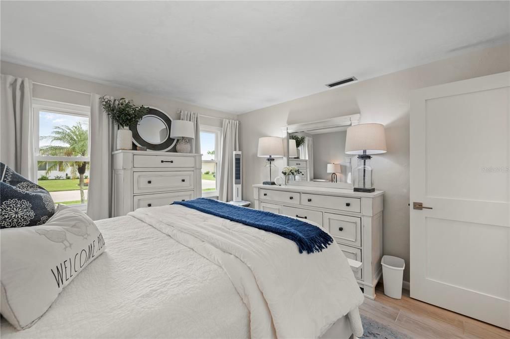 For Sale: $649,000 (2 beds, 2 baths, 1743 Square Feet)