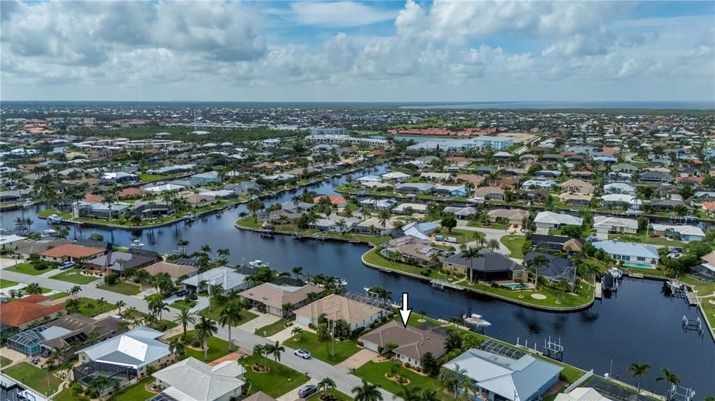 For Sale: $649,000 (2 beds, 2 baths, 1743 Square Feet)