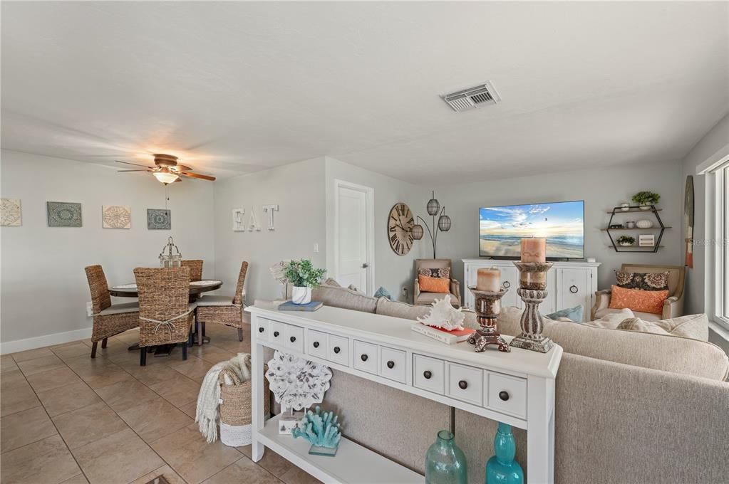 For Sale: $649,000 (2 beds, 2 baths, 1743 Square Feet)