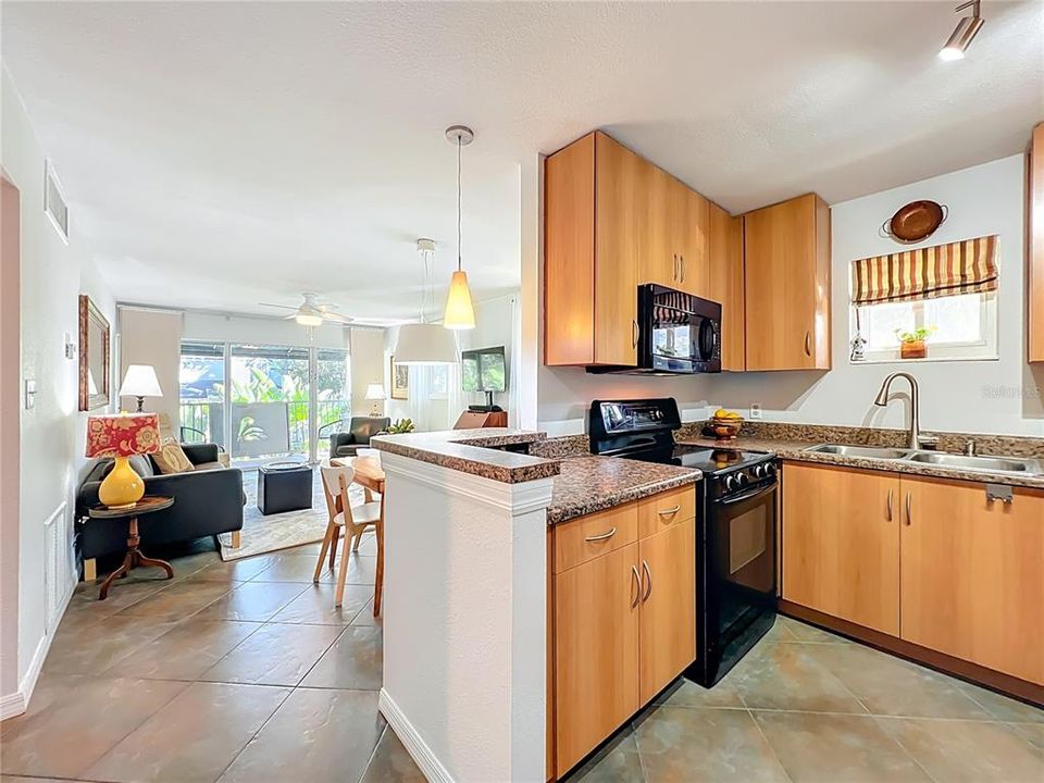 For Sale: $299,900 (3 beds, 2 baths, 1200 Square Feet)