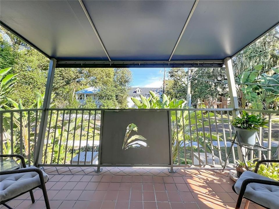 For Sale: $299,900 (3 beds, 2 baths, 1200 Square Feet)