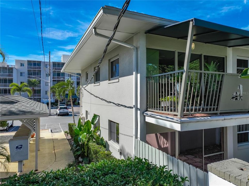 For Sale: $299,900 (3 beds, 2 baths, 1200 Square Feet)