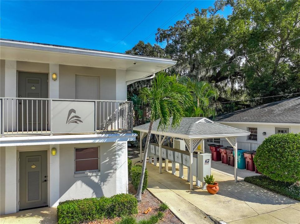 For Sale: $299,900 (3 beds, 2 baths, 1200 Square Feet)