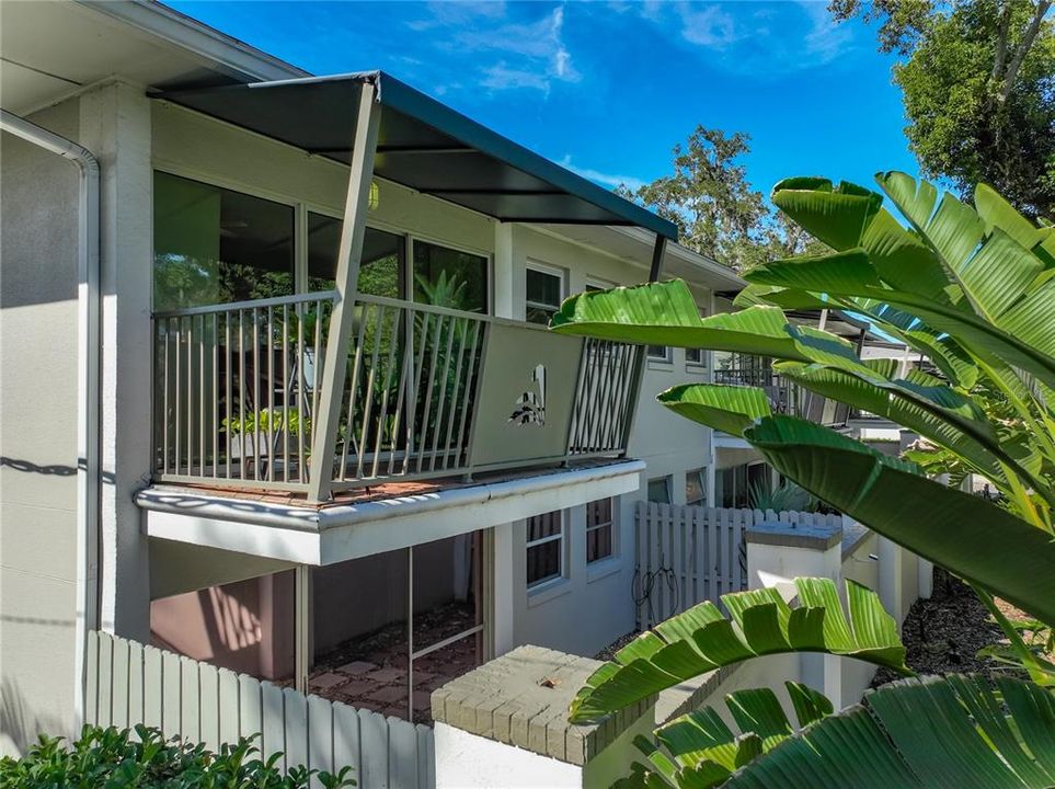 For Sale: $299,900 (3 beds, 2 baths, 1200 Square Feet)