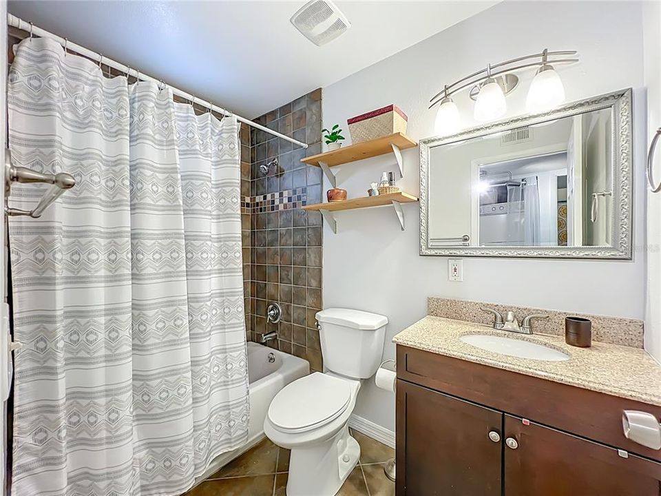 For Sale: $299,900 (3 beds, 2 baths, 1200 Square Feet)