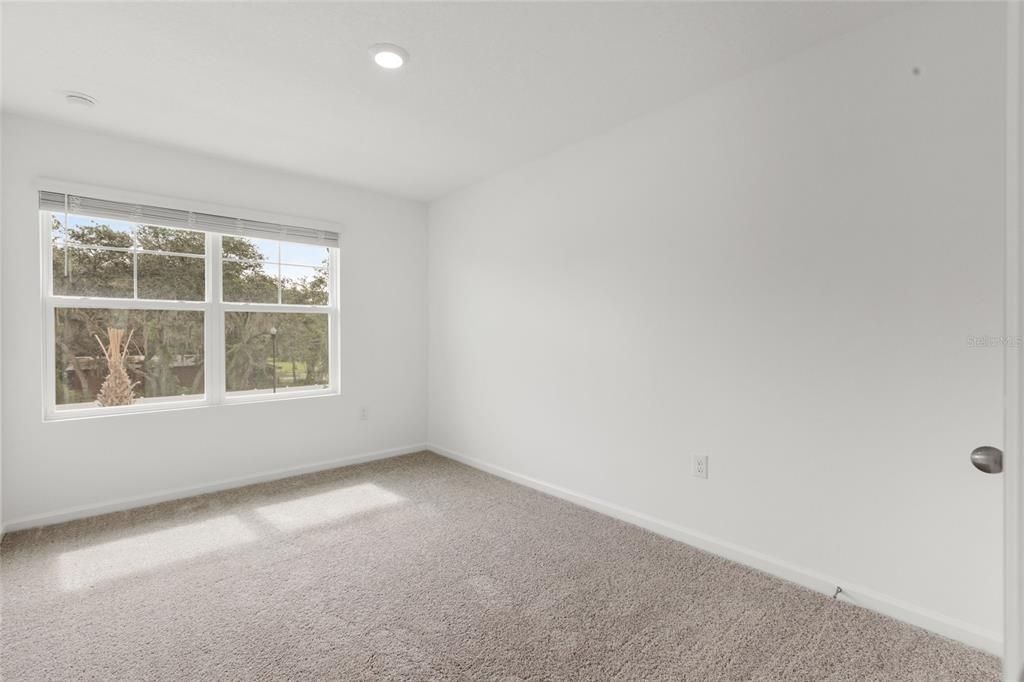 For Rent: $2,200 (3 beds, 2 baths, 1594 Square Feet)