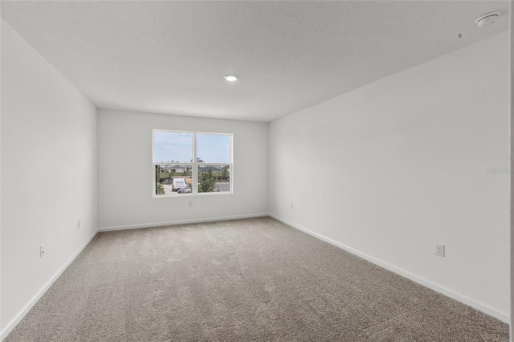 For Rent: $2,200 (3 beds, 2 baths, 1594 Square Feet)