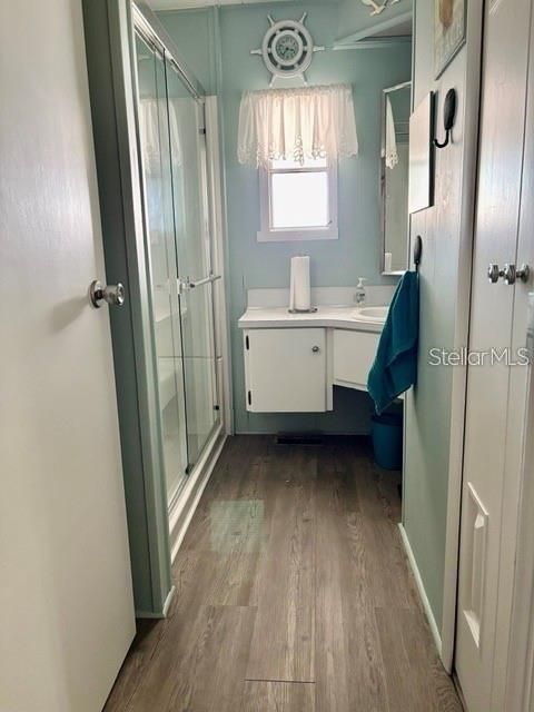 待售: $245,000 (2 贝兹, 2 浴室, 935 平方英尺)