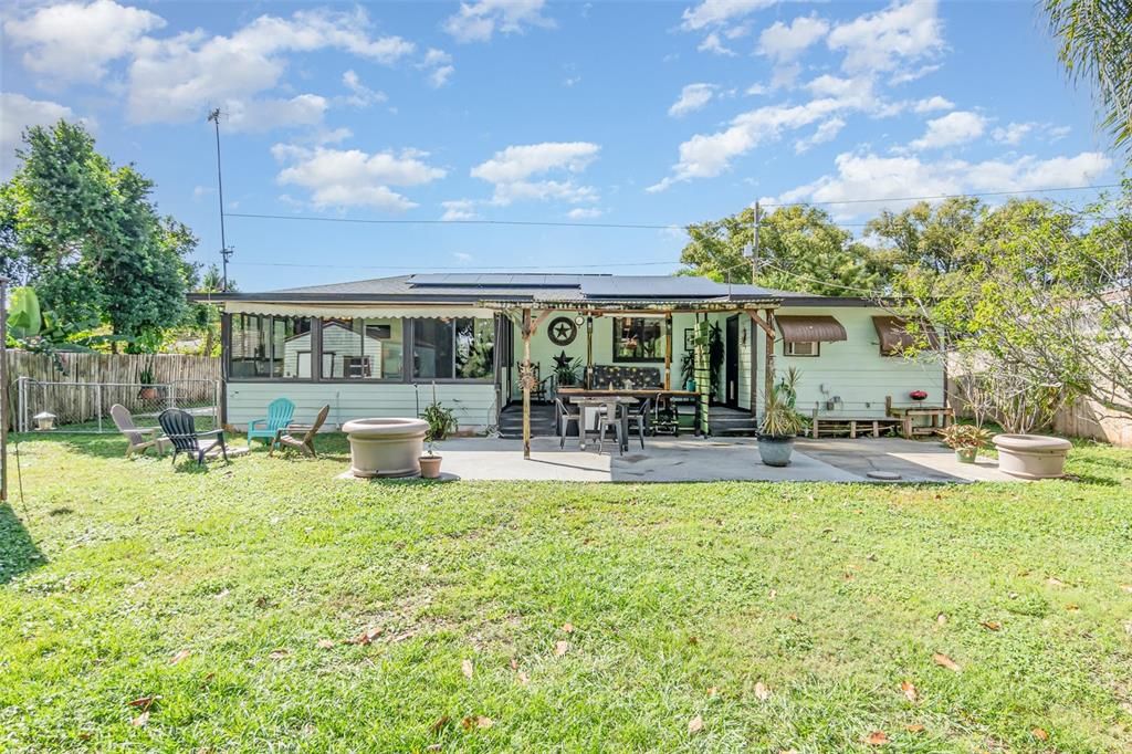 For Sale: $399,900 (3 beds, 1 baths, 1568 Square Feet)