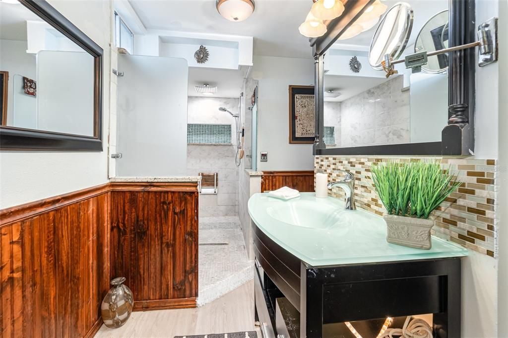 For Sale: $399,900 (3 beds, 1 baths, 1568 Square Feet)