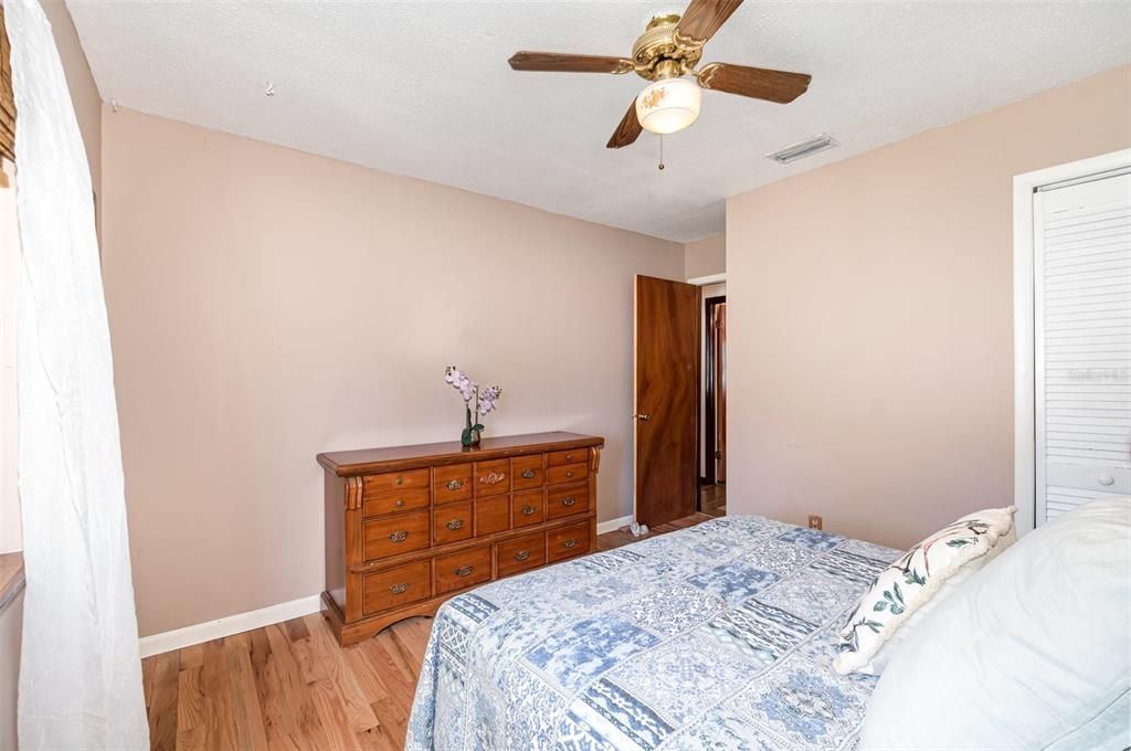 For Sale: $399,900 (3 beds, 1 baths, 1568 Square Feet)