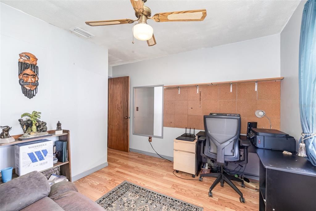 For Sale: $399,900 (3 beds, 1 baths, 1568 Square Feet)