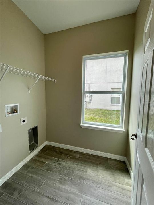 For Rent: $1,850 (4 beds, 2 baths, 1750 Square Feet)