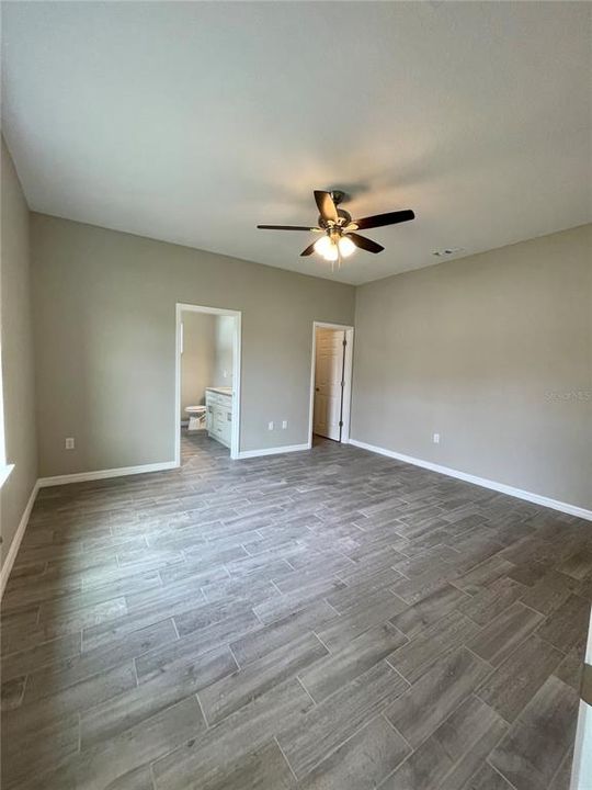 For Rent: $1,850 (4 beds, 2 baths, 1750 Square Feet)
