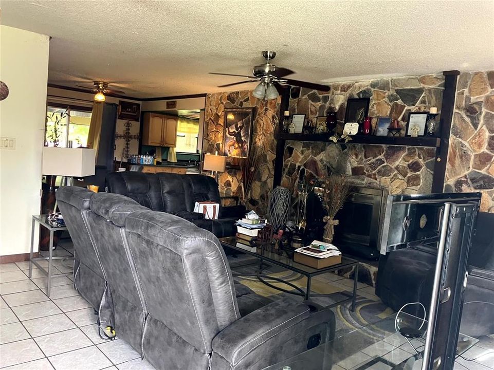 En Venta: $205,000 (3 camas, 2 baños, 1192 Pies cuadrados)