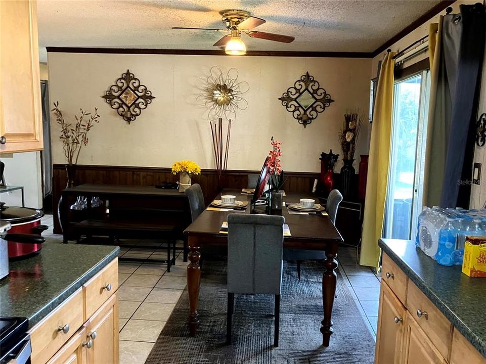 En Venta: $205,000 (3 camas, 2 baños, 1192 Pies cuadrados)