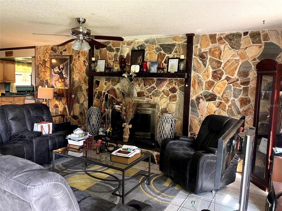 En Venta: $205,000 (3 camas, 2 baños, 1192 Pies cuadrados)