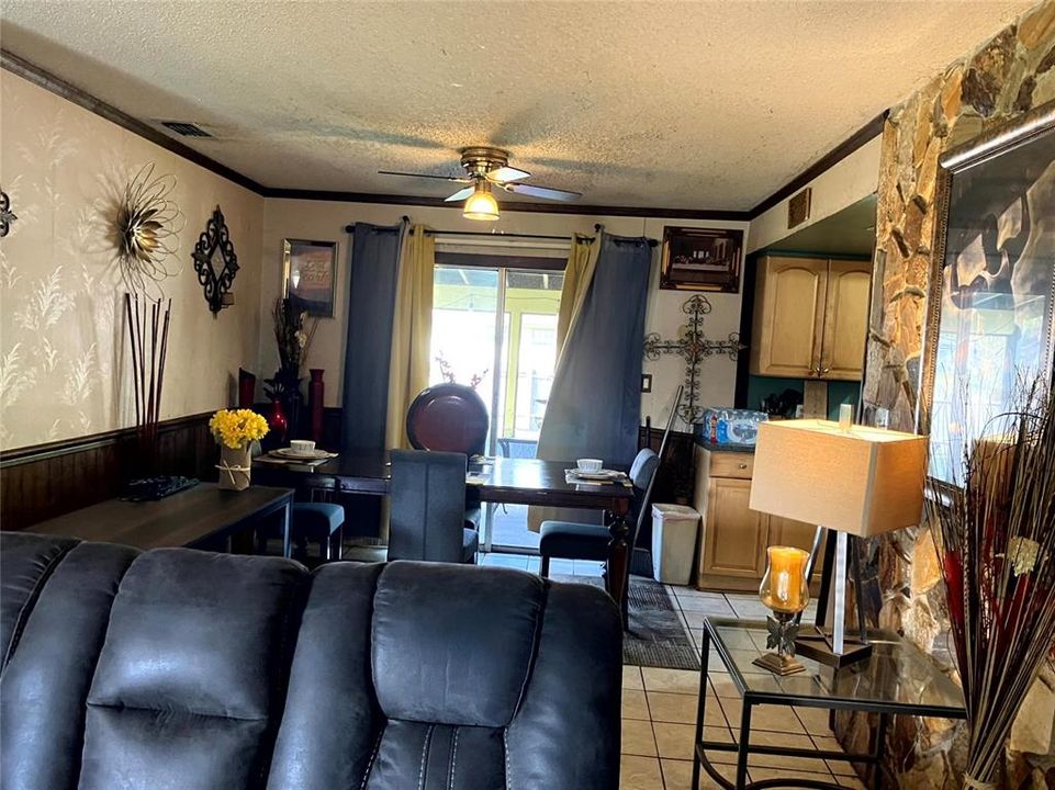 En Venta: $205,000 (3 camas, 2 baños, 1192 Pies cuadrados)