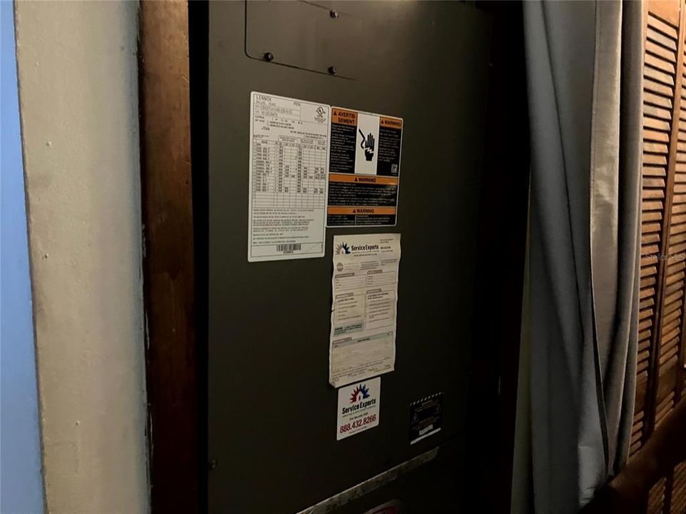 En Venta: $205,000 (3 camas, 2 baños, 1192 Pies cuadrados)