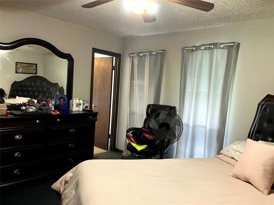 En Venta: $205,000 (3 camas, 2 baños, 1192 Pies cuadrados)