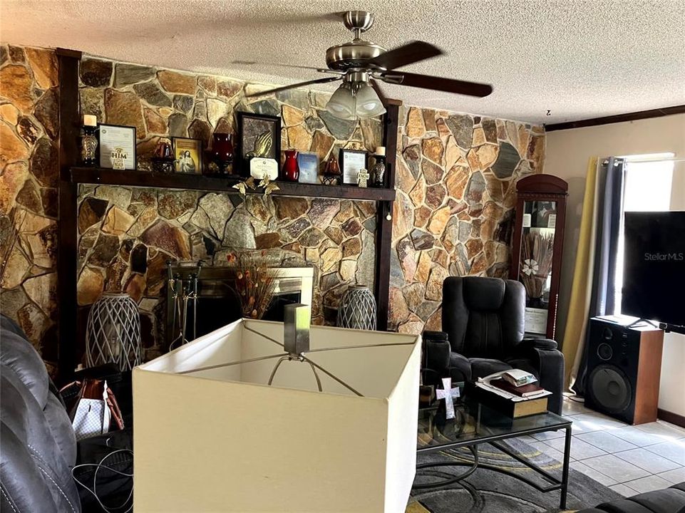 En Venta: $205,000 (3 camas, 2 baños, 1192 Pies cuadrados)