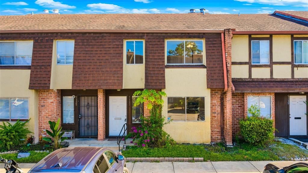 For Sale: $155,000 (3 beds, 2 baths, 1405 Square Feet)