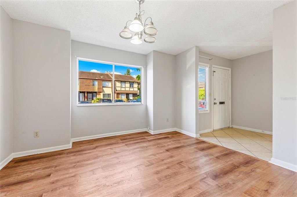 For Sale: $155,000 (3 beds, 2 baths, 1405 Square Feet)