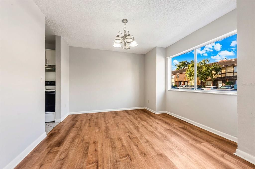 For Sale: $155,000 (3 beds, 2 baths, 1405 Square Feet)