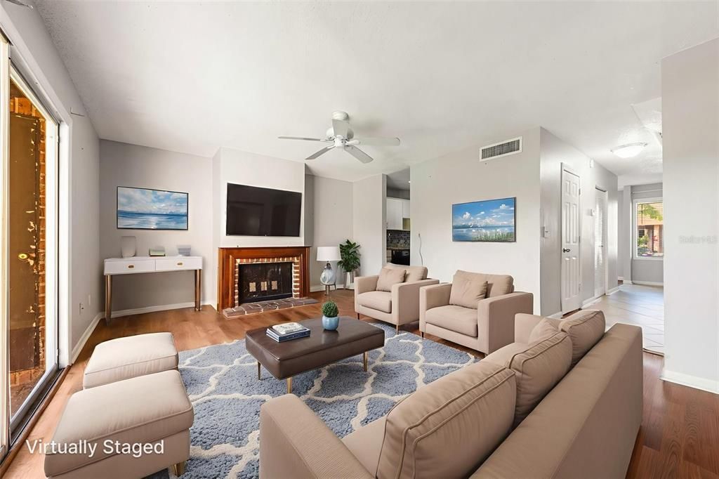 For Sale: $155,000 (3 beds, 2 baths, 1405 Square Feet)