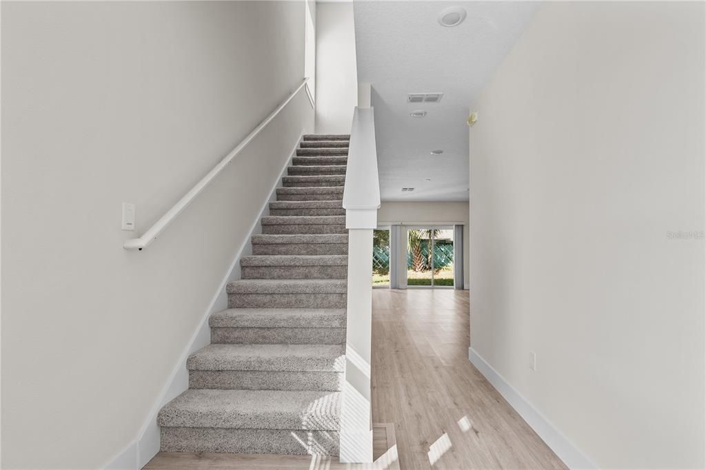 На продажу: $425,000 (4 спален, 2 ванн, 2112 Квадратных фут)