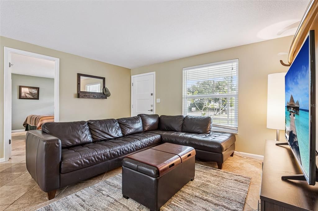 En Venta: $515,000 (3 camas, 2 baños, 1066 Pies cuadrados)