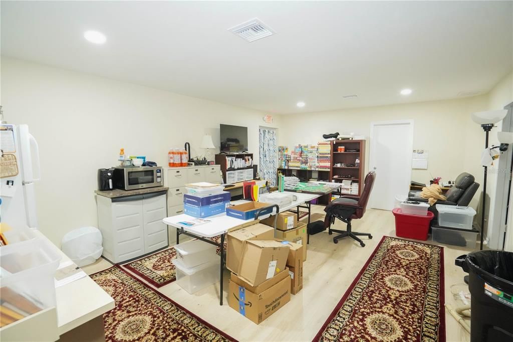 待售: $49,500 (0 贝兹, 0 浴室, 4500 平方英尺)