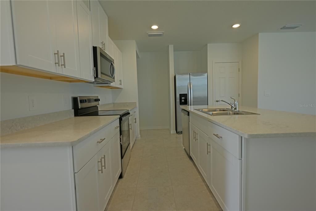 For Rent: $1,990 (4 beds, 2 baths, 1484 Square Feet)