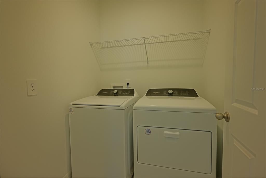 For Rent: $1,990 (4 beds, 2 baths, 1484 Square Feet)