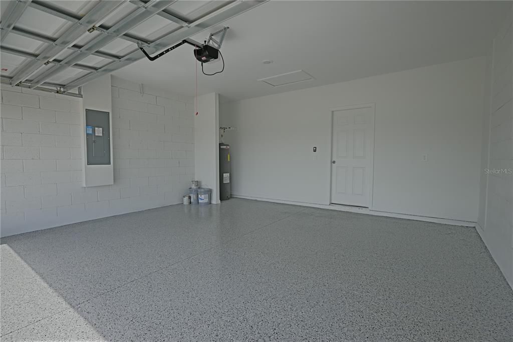 For Rent: $1,990 (4 beds, 2 baths, 1484 Square Feet)