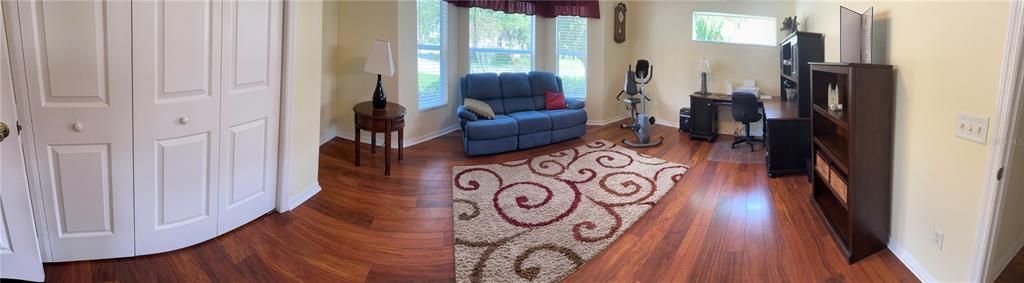 For Sale: $550,000 (3 beds, 2 baths, 2260 Square Feet)