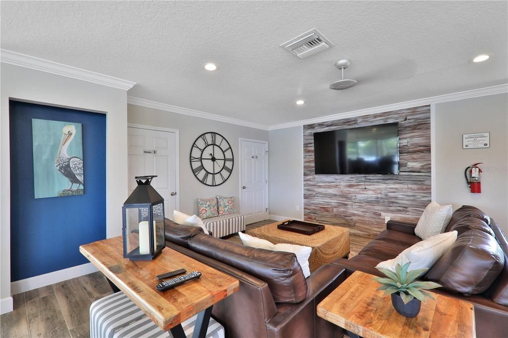 For Sale: $785,000 (2 beds, 2 baths, 1259 Square Feet)