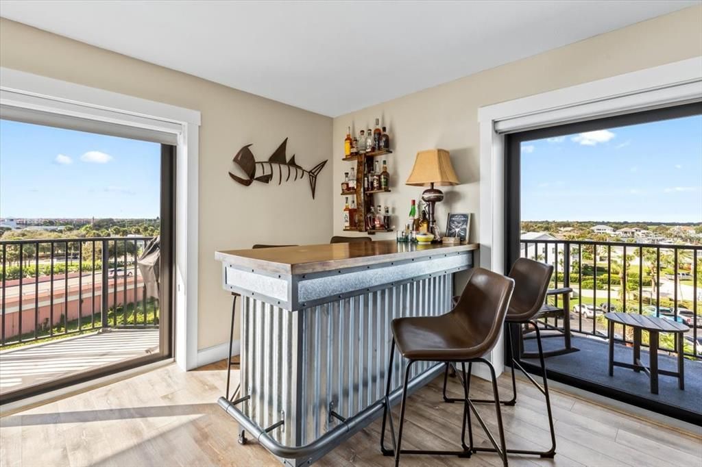 For Sale: $785,000 (2 beds, 2 baths, 1259 Square Feet)