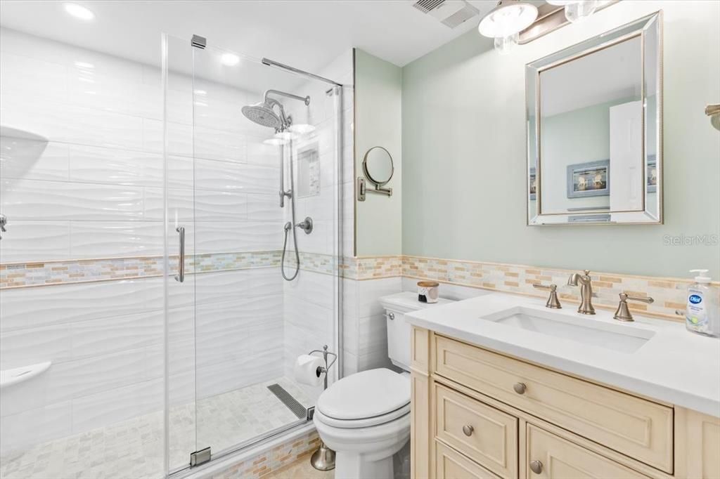 For Sale: $785,000 (2 beds, 2 baths, 1259 Square Feet)