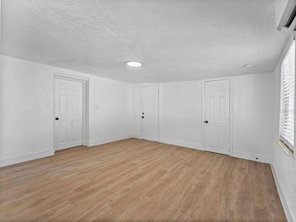 For Rent: $1,999 (3 beds, 2 baths, 1443 Square Feet)