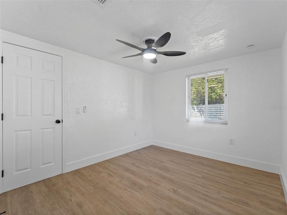 For Rent: $1,999 (3 beds, 2 baths, 1443 Square Feet)