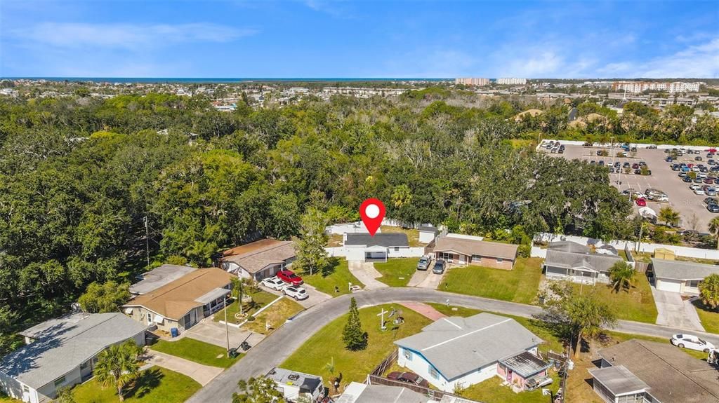 For Rent: $1,999 (3 beds, 2 baths, 1443 Square Feet)